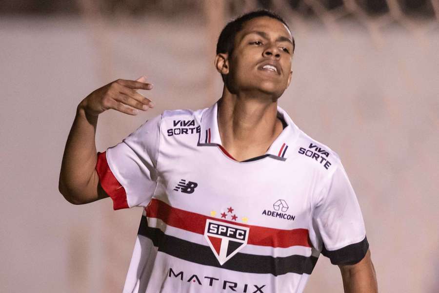 Ryan Francisco chegou a oito gols em sete jogos na Copinha 2025