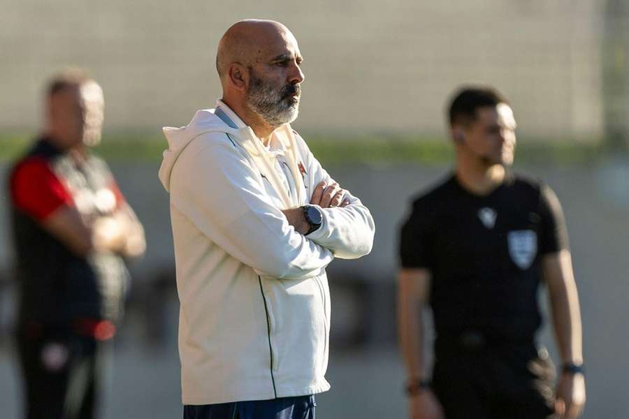 Emílio Peixe, antigo internacional português e selecionador das equipas jovens Emílio Peixe, antigo internacional português e selecionador das equipas jovens