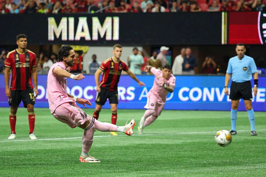 O time de Miami perdeu a primeira após a chegada do astro argentino