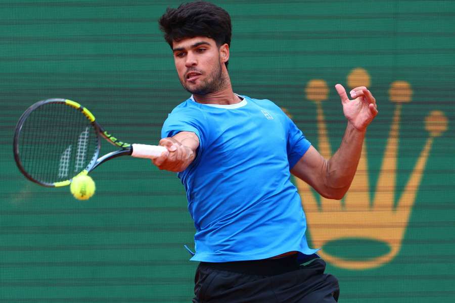 Duro revés para Carlos Alcaraz