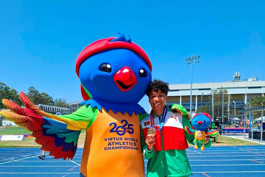 Ana Filipe conseguiu a marca de 11,01 metros, à frente da australiana Sophie Thompson