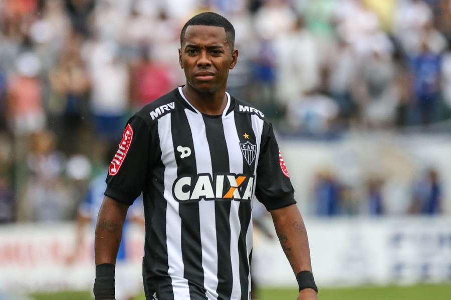 Robinho beendete seine aktive Karriere 2020 beim FC Santos.