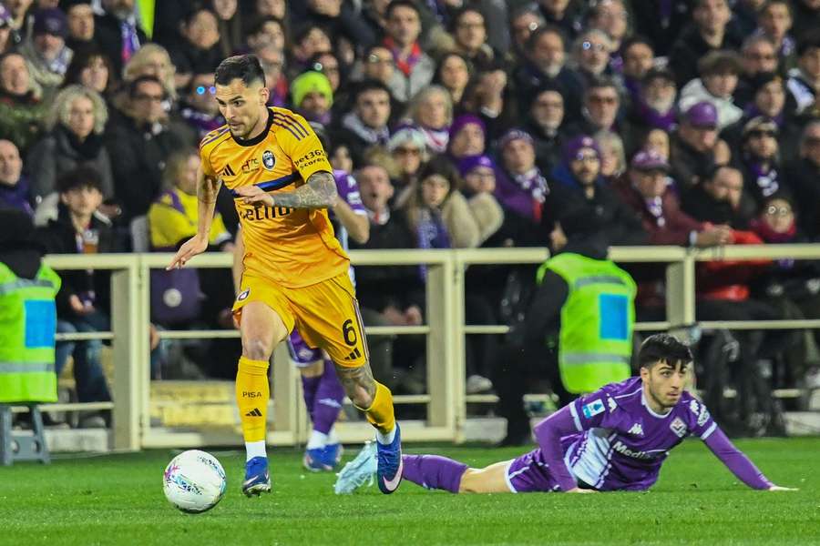 Marius Marin s-ar afla în negocieri cu Sevilla Marius Marin s-ar afla în negocieri cu Sevilla