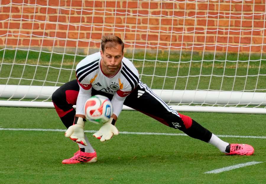 Baumann a fost retrogradat pe ultima sută de metri ca rezervă Baumann a fost retrogradat pe ultima sută de metri ca rezervă