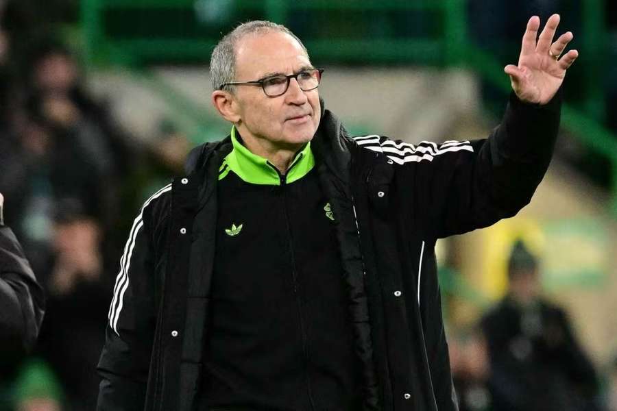 Martin O'Neill je po měsíci znovu trenérem Celtiku. Martin O'Neill je po měsíci znovu trenérem Celtiku.