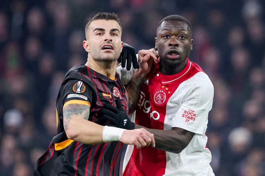 Abdulkerim Bardakci of Galatasaray and Brian Brobbey of Ajax battle it out during the Europa League game between the two sides