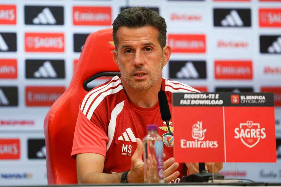 Marco Silva em conferência de imprensa