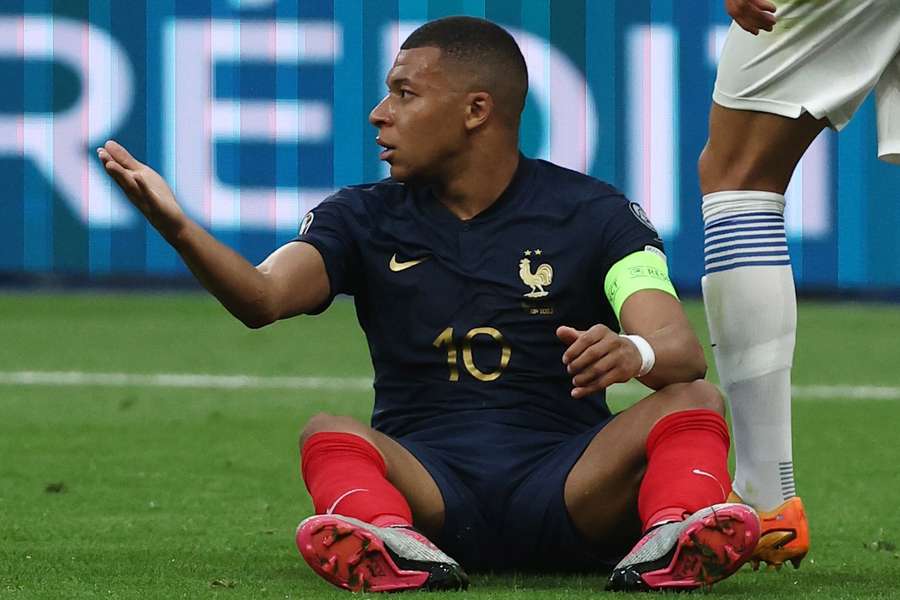 Mbappé heeft nog een verbintenis voor een jaar bij zijn club