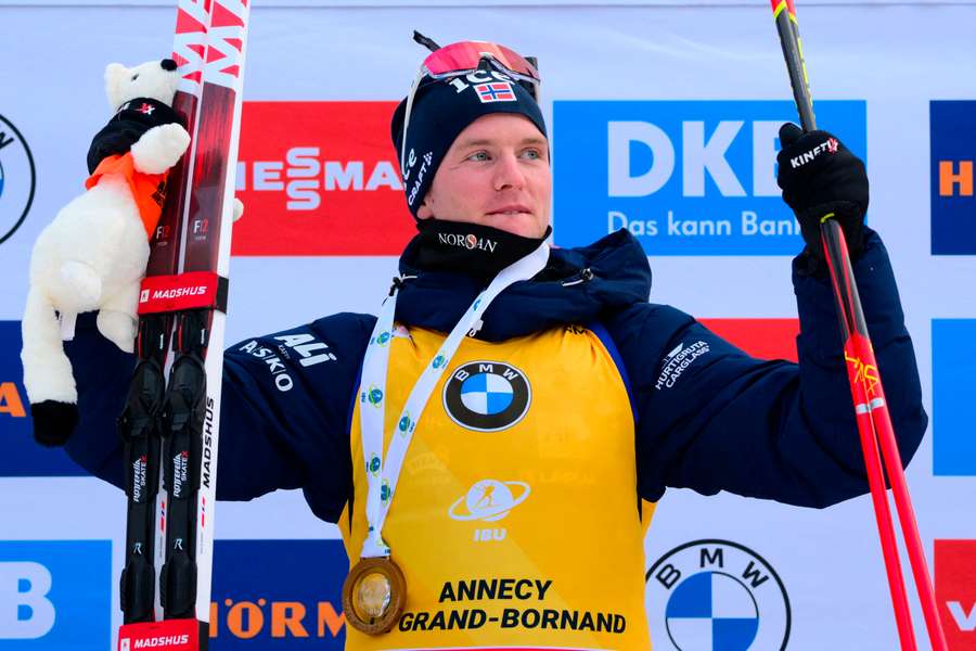 Botn sa teší z prvenstva v Annecy. Bol najrýchlejší v stíhacích pretekoch.