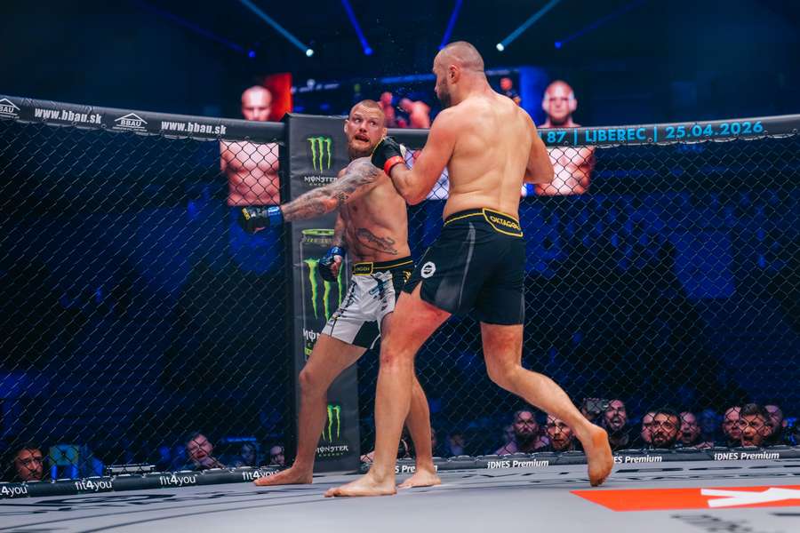 Poppeck dokázal pokořit Narkuna.