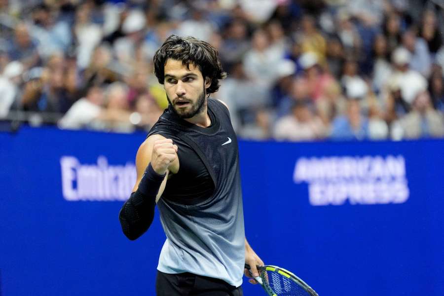 Carlos Alcaraz dołączył do Zvereva i Sinnera. Hiszpan pewny udziału w ATP Finals Carlos Alcaraz dołączył do Zvereva i Sinnera. Hiszpan pewny udziału w ATP Finals