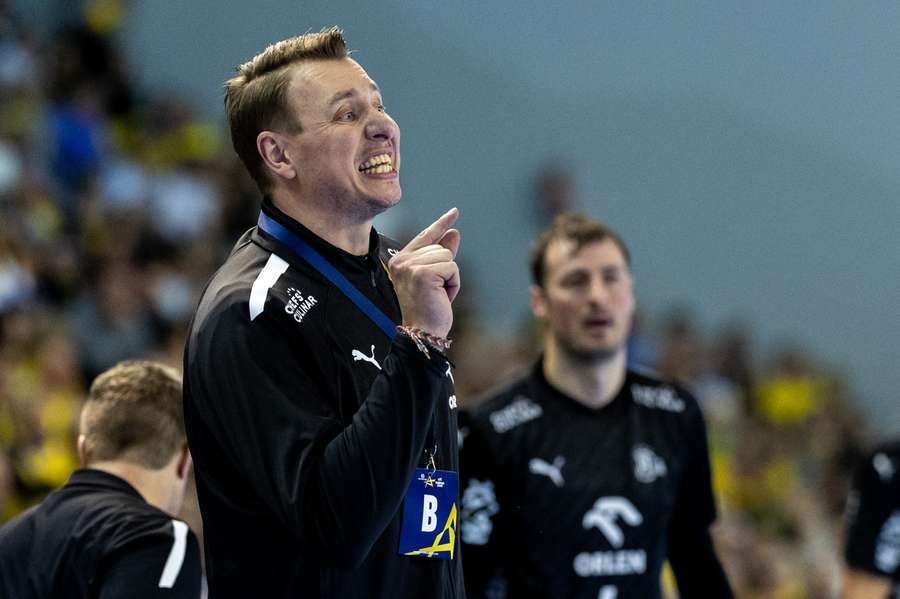 Kiels Trainer Filip Jicha ist vor dem letzten Gruppenspiel gegen Zagreb optimistisch.