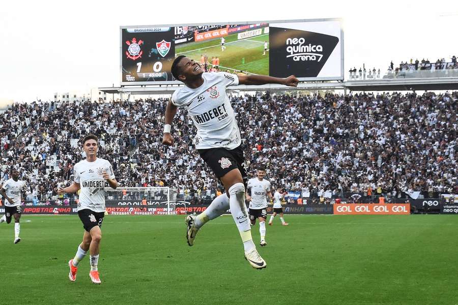 Wesley vibra com gol que encerrou jejum do Corinthians