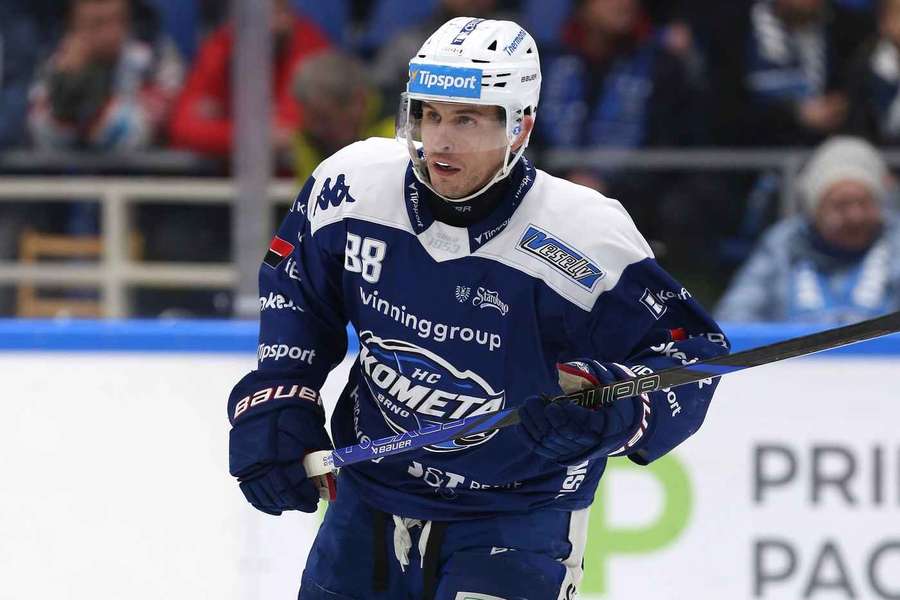 Davidson bude i nadále hrát za mistrovské Brno.