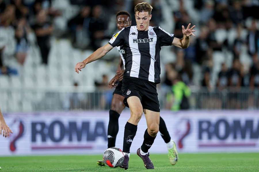 AC Milán má zájem o Andreje Kostiče z Partizanu Bělehrad.