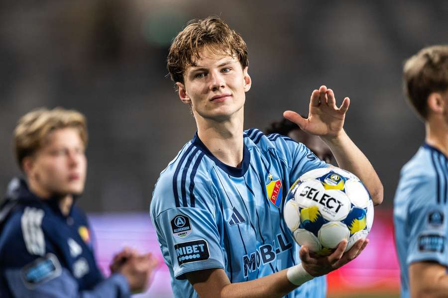 August Priske by se měl stát nejdražším prodaným hráčem Djurgardenu. August Priske by se měl stát nejdražším prodaným hráčem Djurgardenu.