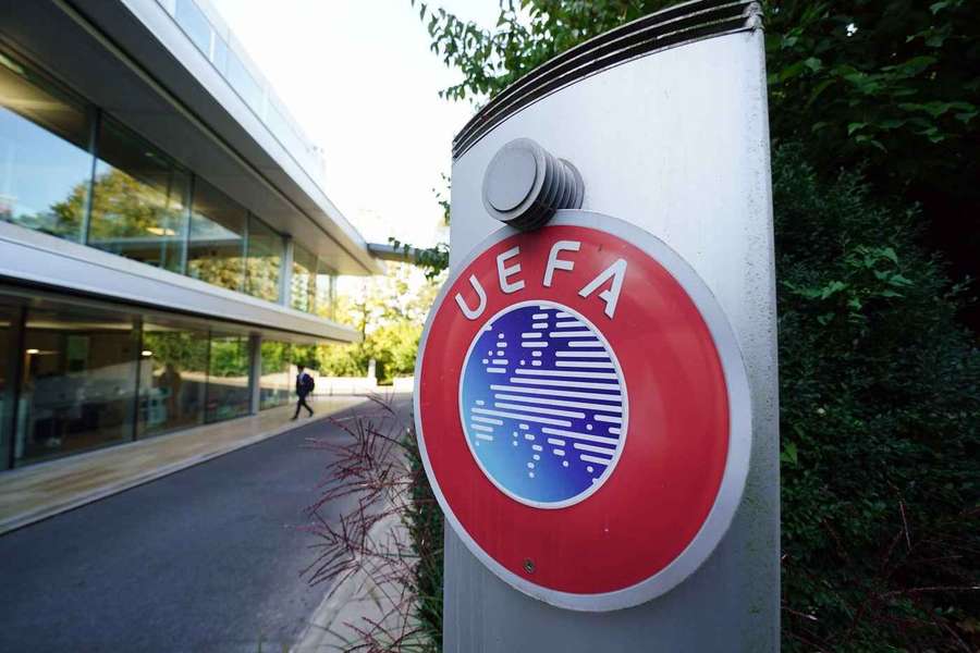 UEFA a excluamânat decizie privind înscrierea lui Lyon sau Crystal Palace în Europa League