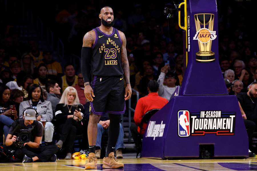 LeBron in action for the Lakers