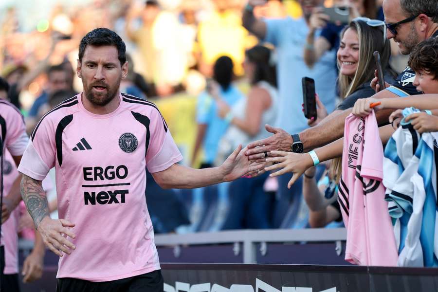 Lionel Messi greets fans before taking the pitch to face the Philadelphia Union Lionel Messi greets fans before taking the pitch to face the Philadelphia Union