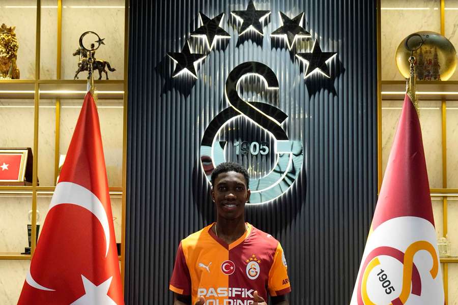 Asprilla, nuevo jugador del Galatasaray