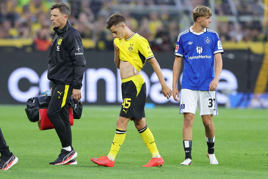 Dortmund perd sa recrue star de l'été Konstantelias, victime d'une rupture du ligament croisé