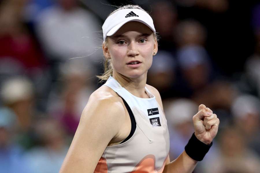 Jelena Rybakinová porazila Šwiatekovou potřetí za sebou.