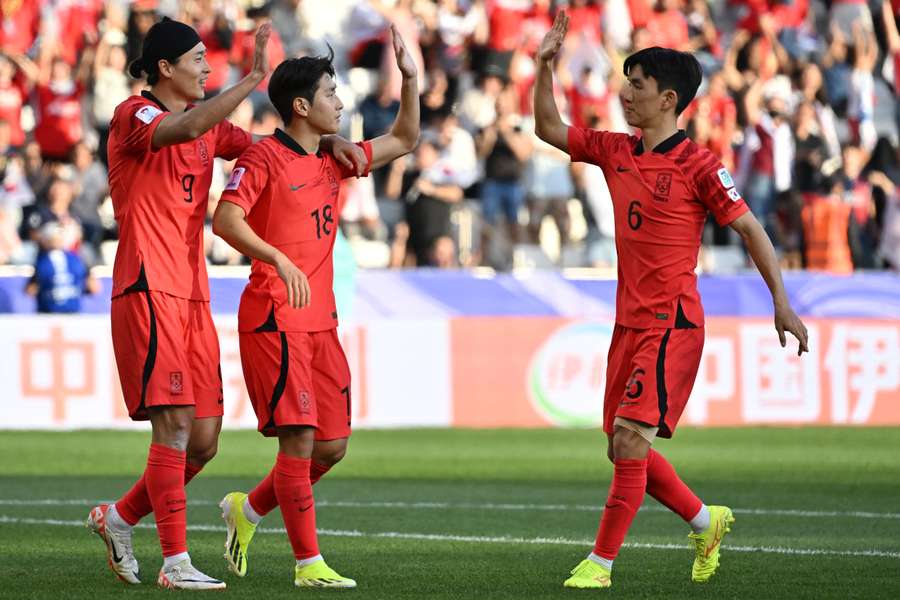 Lee Kang-in (c) is shining for South Korea