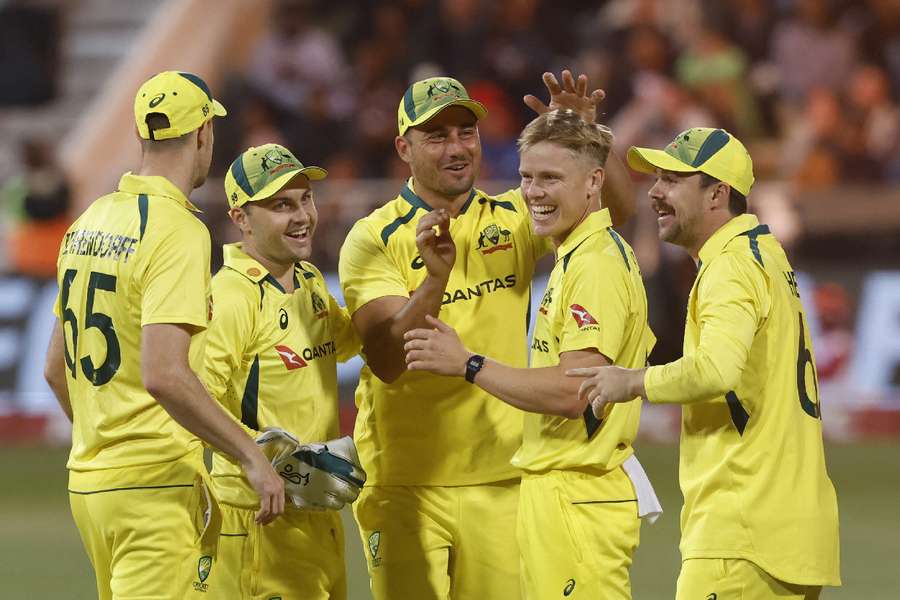 Australia celebrate Ellis' wicket