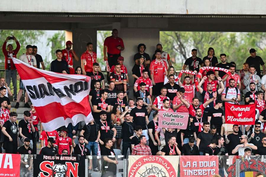 Fani ai echipei Dinamo București Fani ai echipei Dinamo București