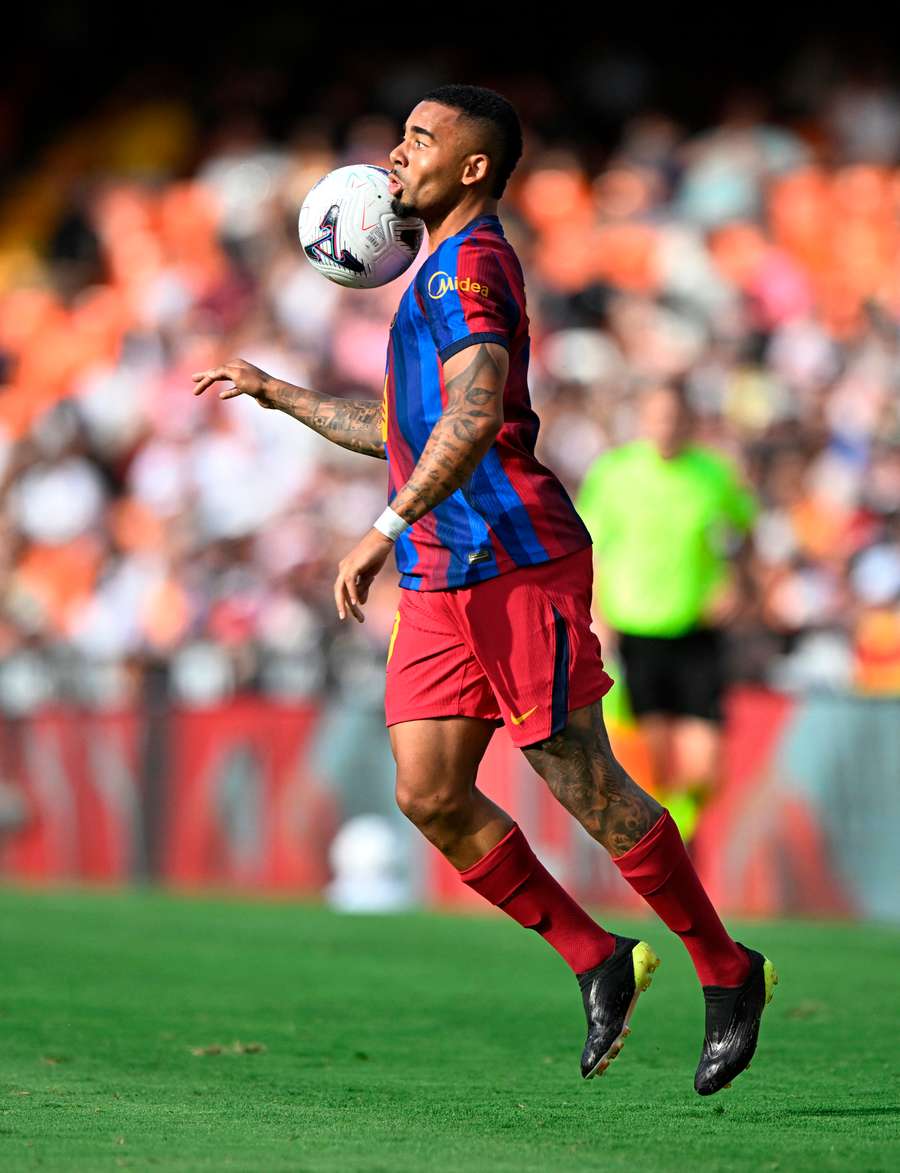 Gabriel Jesus entrou em Valencia 0x5 Barcelona