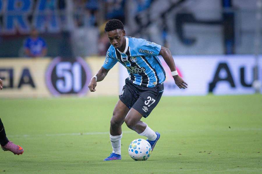 Gabriel Mec, extremo de 17 anos do Grêmio Gabriel Mec, extremo de 17 anos do Grêmio