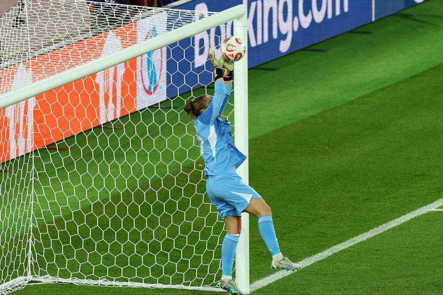 Spaniens Torhüterin Cata Coll hat gegen Deutschland den Einzug ins EM-Finale gesichert.