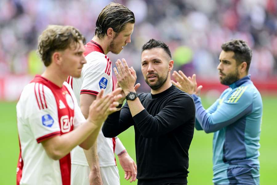 Ajax coach Farioli emerges as top Tottenham target