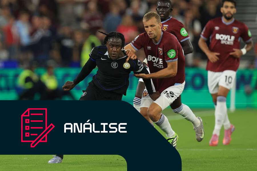 O defesa do Chelsea Trevoh Chalobah sob pressão de Tomás Soucek, do West Ham O defesa do Chelsea Trevoh Chalobah sob pressão de Tomás Soucek, do West Ham
