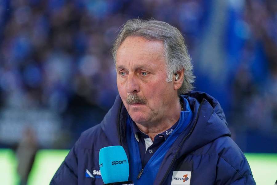 Kult-Trainer Peter Neururer Kult-Trainer Peter Neururer