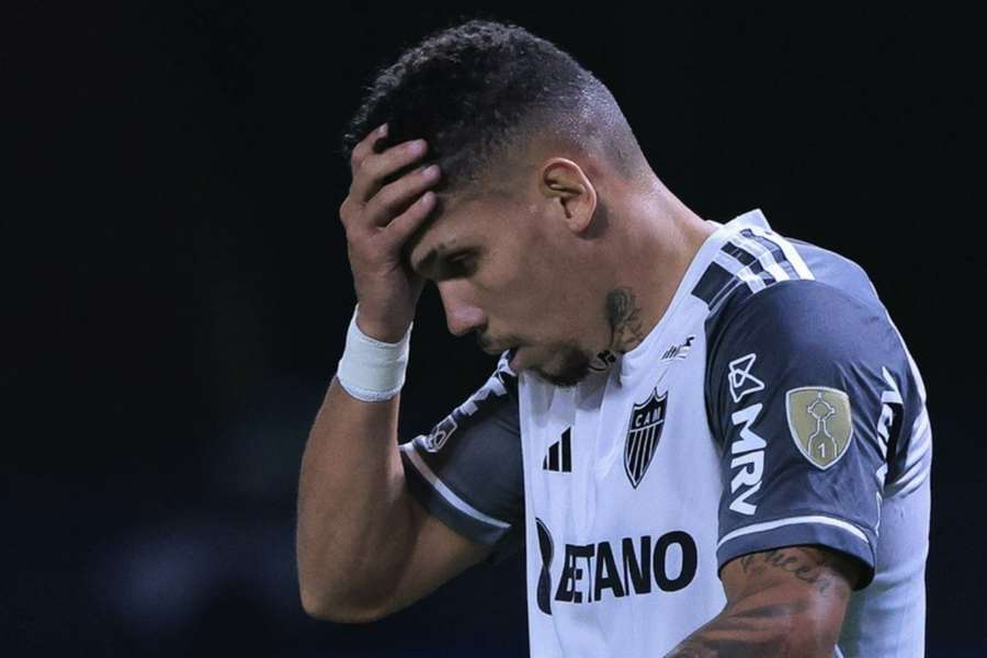 Paulinho perdeu grande oportunidade no segundo tempo