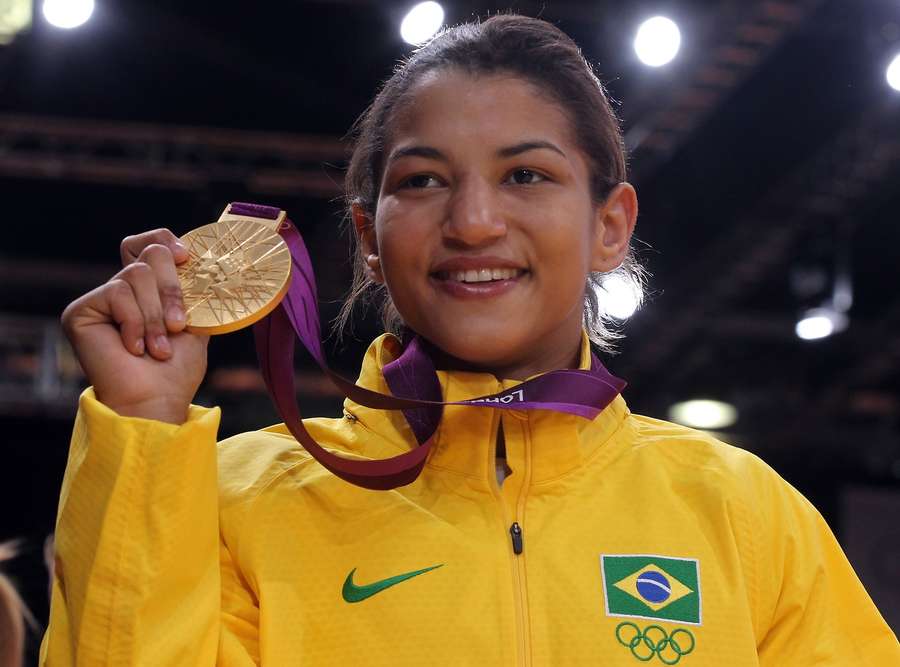 Sarah com a sua medalha de ouro olímpica