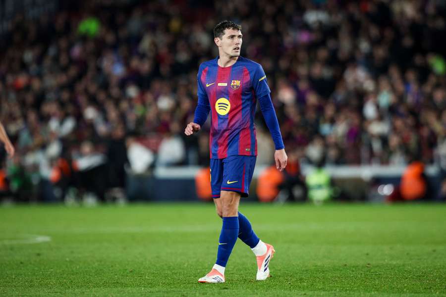 Christensen zerwał więzadła krzyżowe na treningu. Kolejny kłopot Barcelony