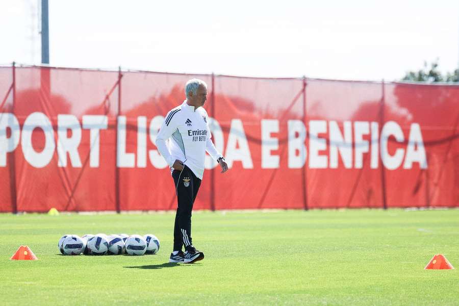 Mourinho a dar treino no Seixal