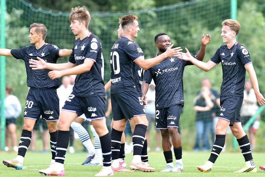 Wisła Kraków wygrała sparing z MFK Karvina. Piękny gol Carbo ozdobą spotkania Wisła Kraków wygrała sparing z MFK Karvina. Piękny gol Carbo ozdobą spotkania