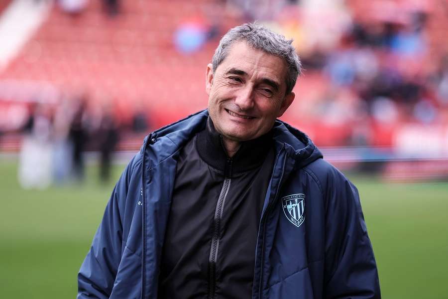 Ernesto Valverde a declarat că va pleca de la Athletic Bilbao la finele acestei ediții, după 10 sezoane petrecute în La Liga Ernesto Valverde a declarat că va pleca de la Athletic Bilbao la finele acestei ediții, după 10 sezoane petrecute în La Liga