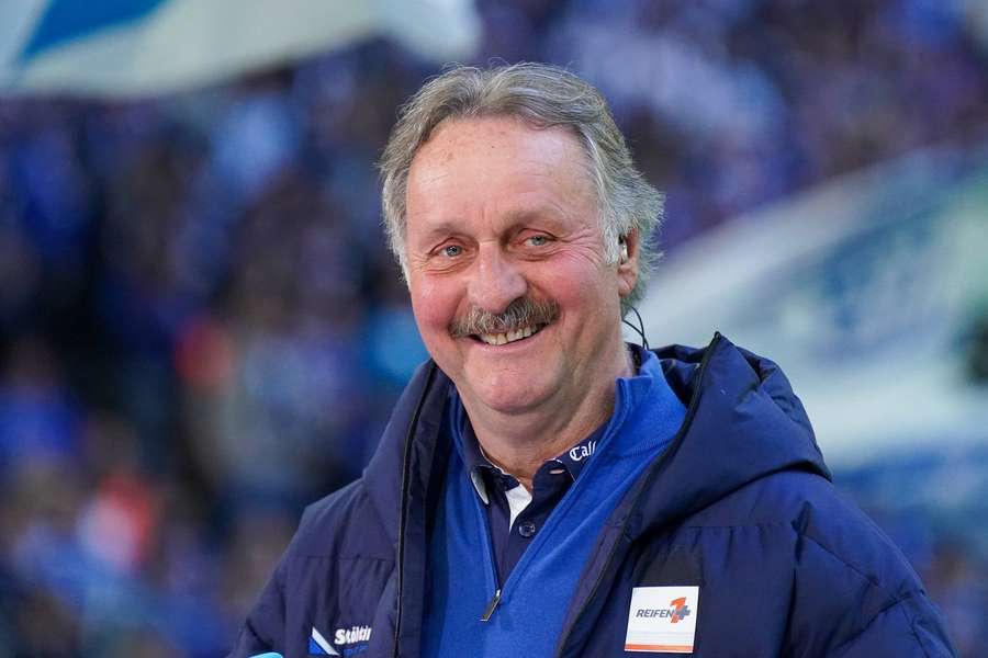 Neururer würde seinen Ruhestand nur für einen seiner Herzensvereine beenden.