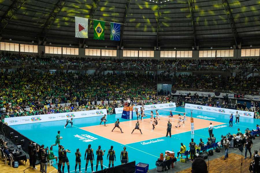 Praia vence o Minas no tie-break e é bi do Sul-Americano – Web Vôlei