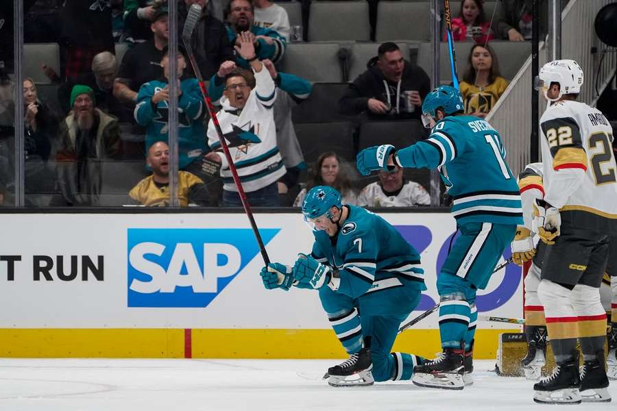 Nico Sturm geht üblicherweise für die San Jose Sharks auf Torjagd