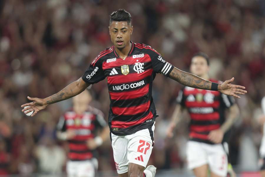 Bruno Henrique está liberado para atuar pelo Flamengo até novo julgamento