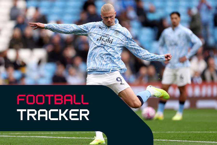 Haaland warming up for Manchester City