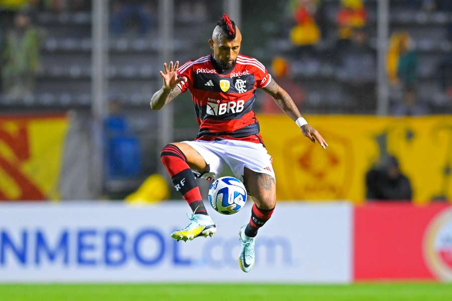 Vidal, con la camiseta del Flamengo.