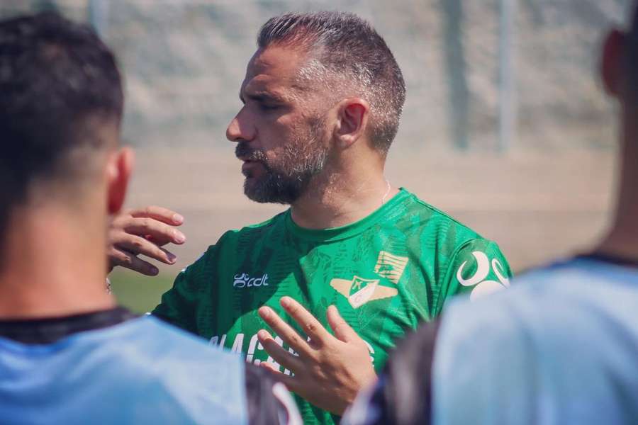 Rui Borges tem um duro teste ao comando do novo clube