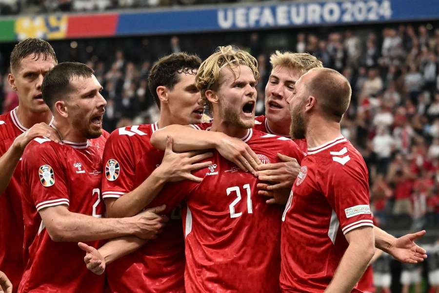 Hjulmand marcou o golo da Dinamarca frente à Inglaterra