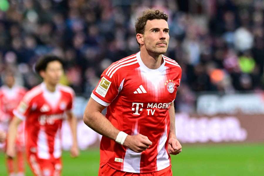 Leon Goretzka feiert seinen Treffer gegen den FC St. Pauli.